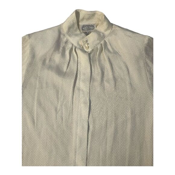 The Villager Women’s  Vintage Size 6 Long Sleeve white Clip Dot Blouse Top - Picture 8 of 13